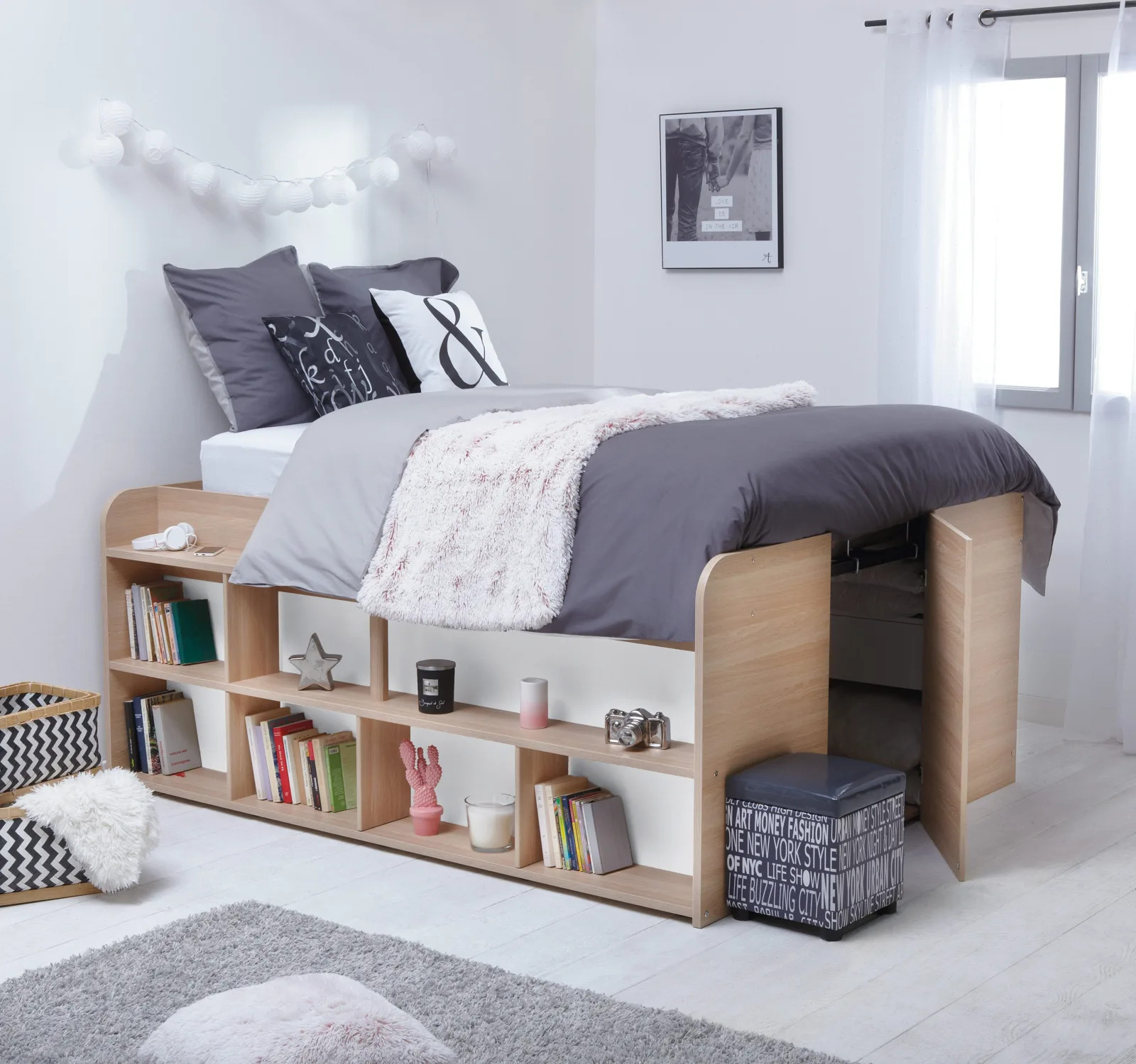Lit avec rangement intégré pour optimiser une petite chambre en colocation